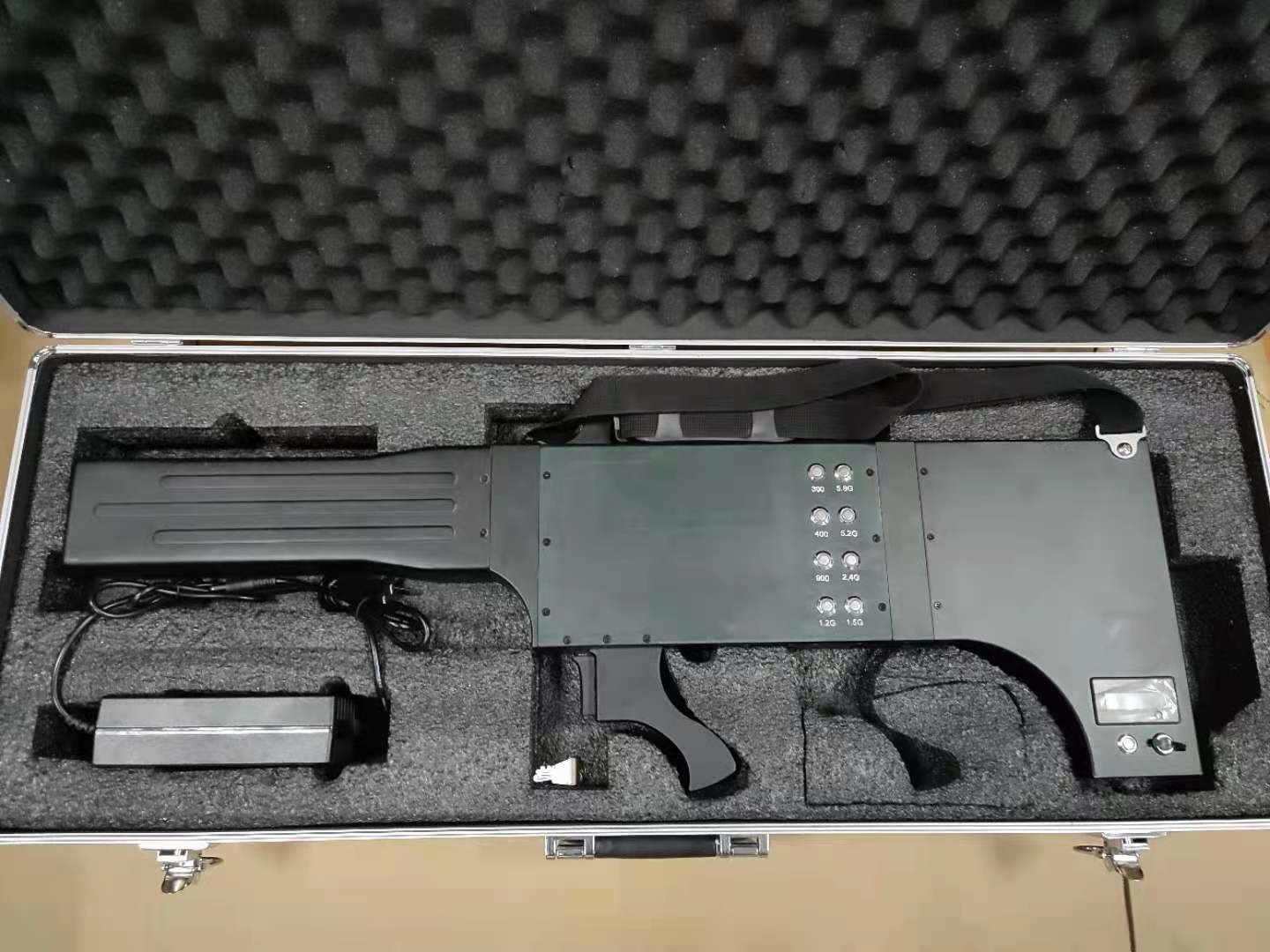 Gun Shape Wireless Signal Jammer UAV Solution 8 Band Aluminum Shell